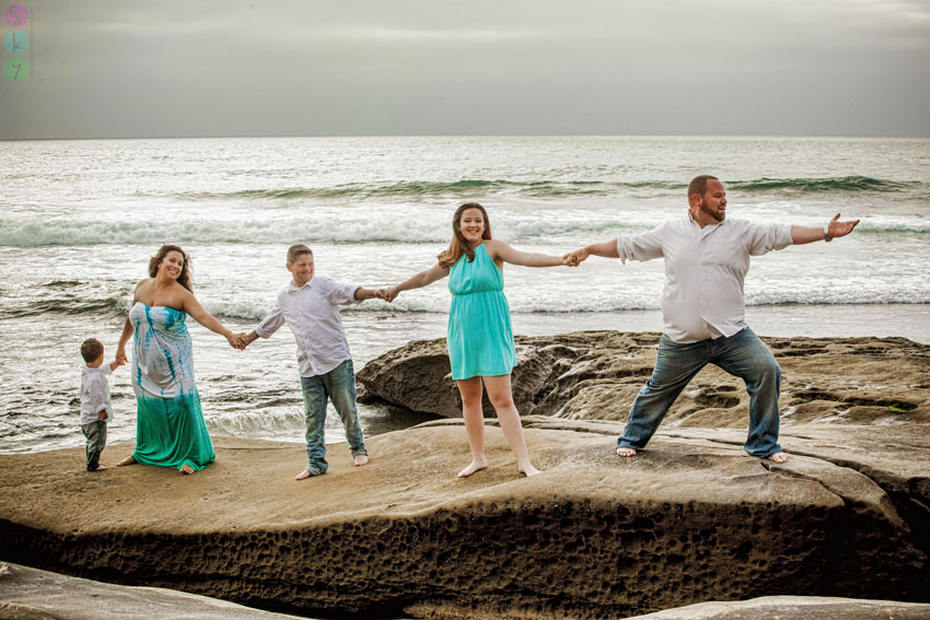 La Jolla Engagement Photoshoot with kids – Victoria + Sean