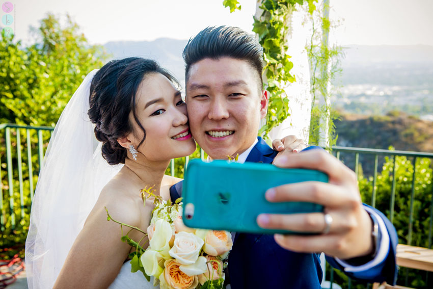 Castaway Wedding Photographs – Ahra + Andy