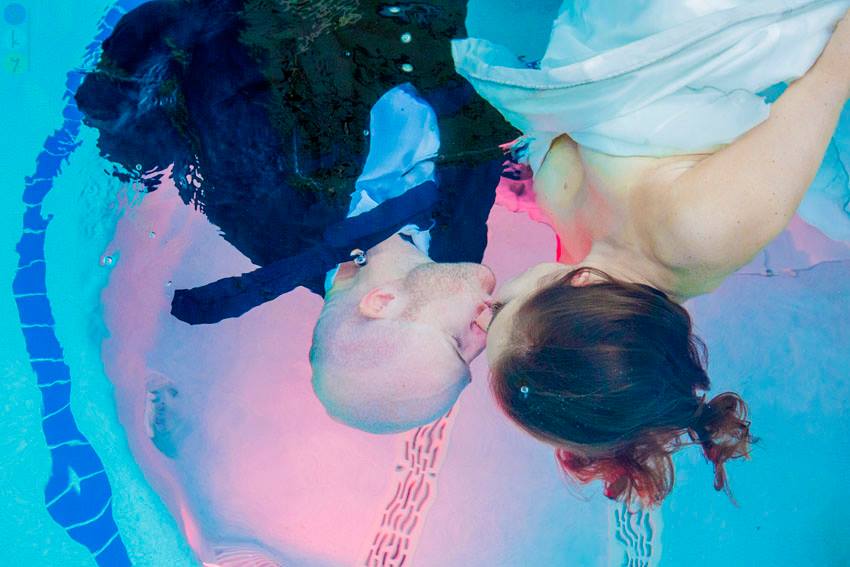 Underwater Spa kissing